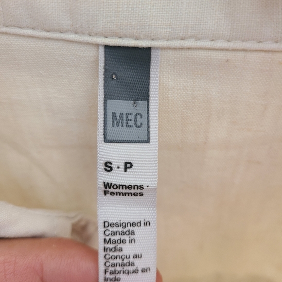 MEC hemp button down shirt off-white/ cream color size women's small - Picture 3 of 9